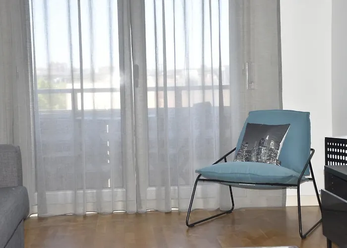 City Living 1Br In Expo Center Гостевой дом Лиссабон